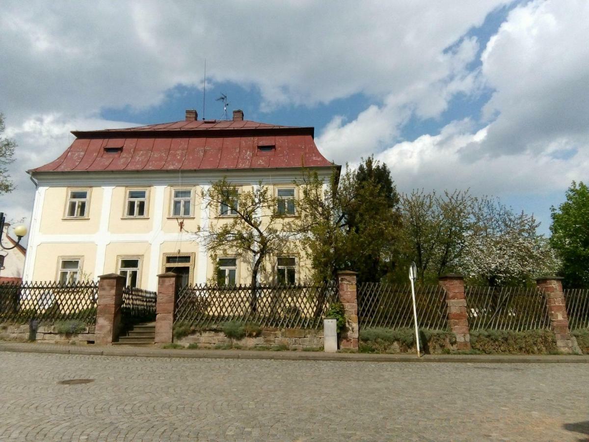 Ferienwohnung Apartman Železnice Exterior foto